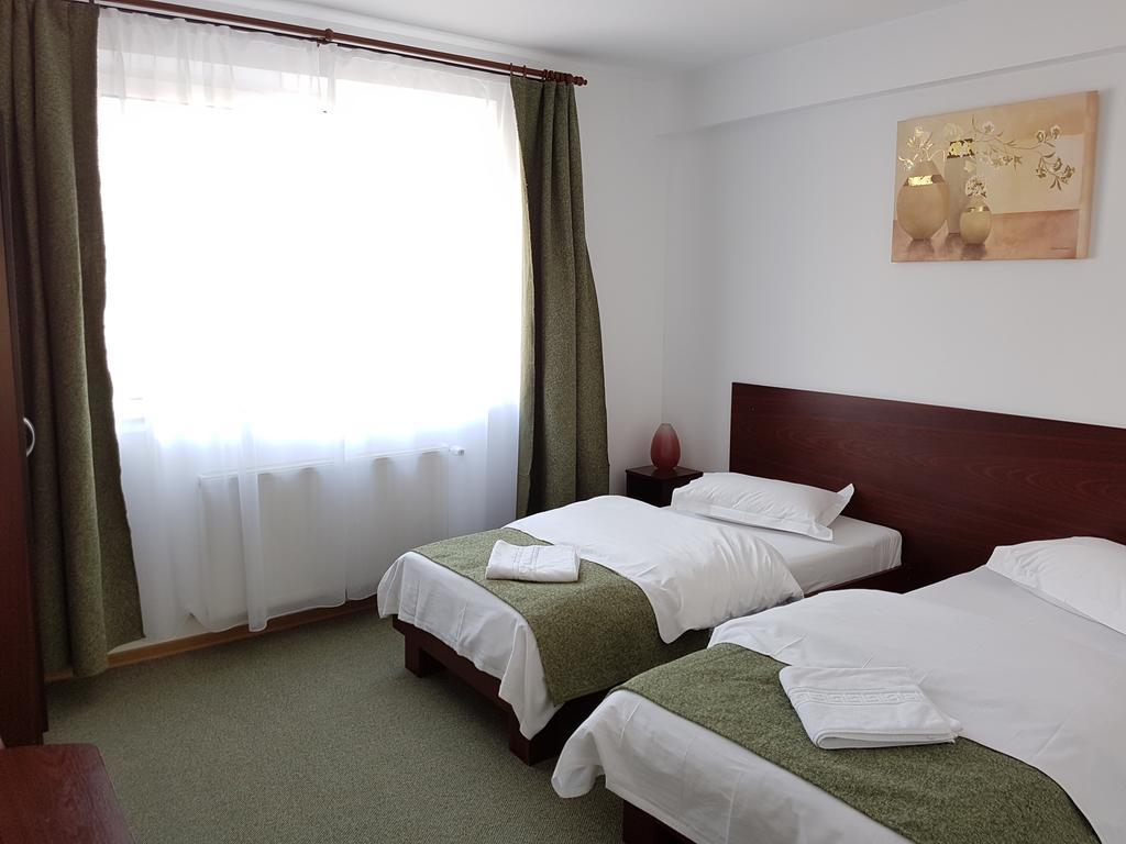 Pension Yasmine Timisoara Luaran gambar