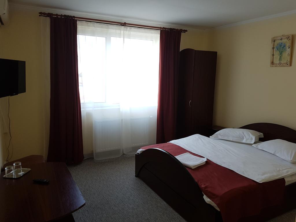 Pension Yasmine Timisoara Luaran gambar