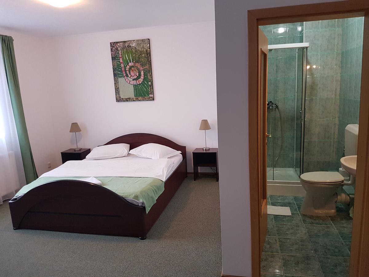 Pension Yasmine Timisoara Luaran gambar