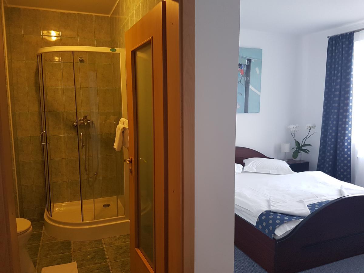Pension Yasmine Timisoara Luaran gambar